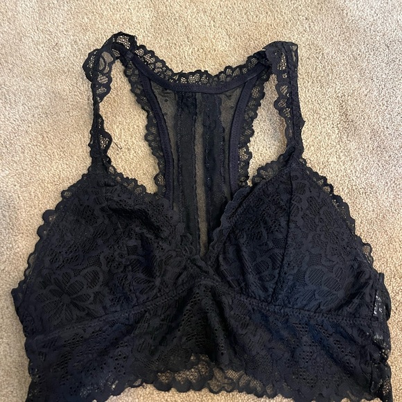 Aerie Bralette - Picture 1 of 3